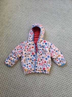 Patagonia Pink Floral Hooded Puffer with Multicolor Blooms